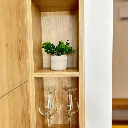 Athina 14 * パ フォス